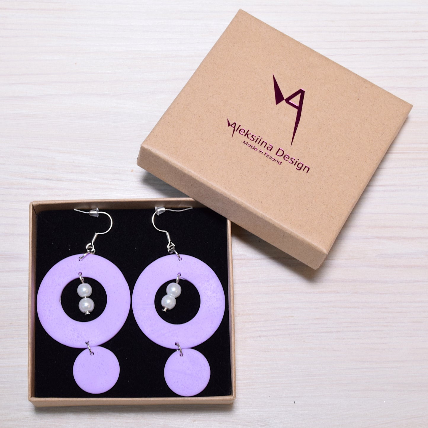 Ellipse earrings with beads, purple