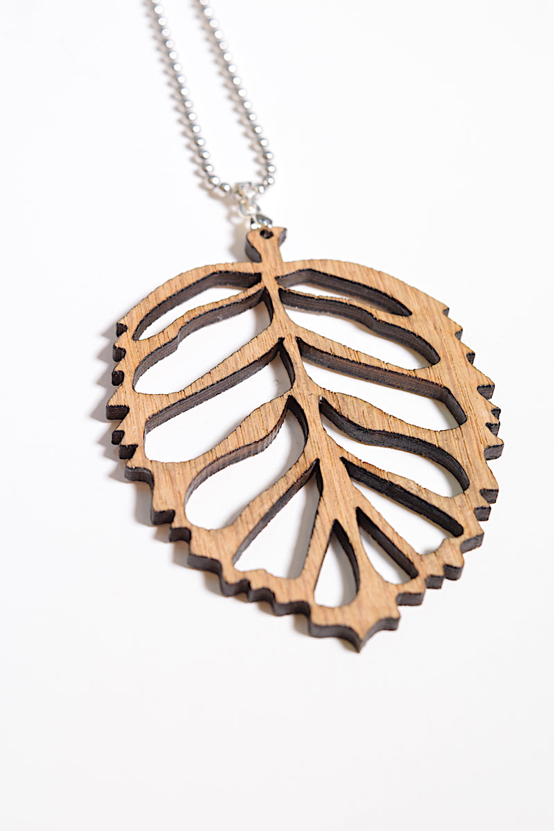 Leaf Necklace Oak