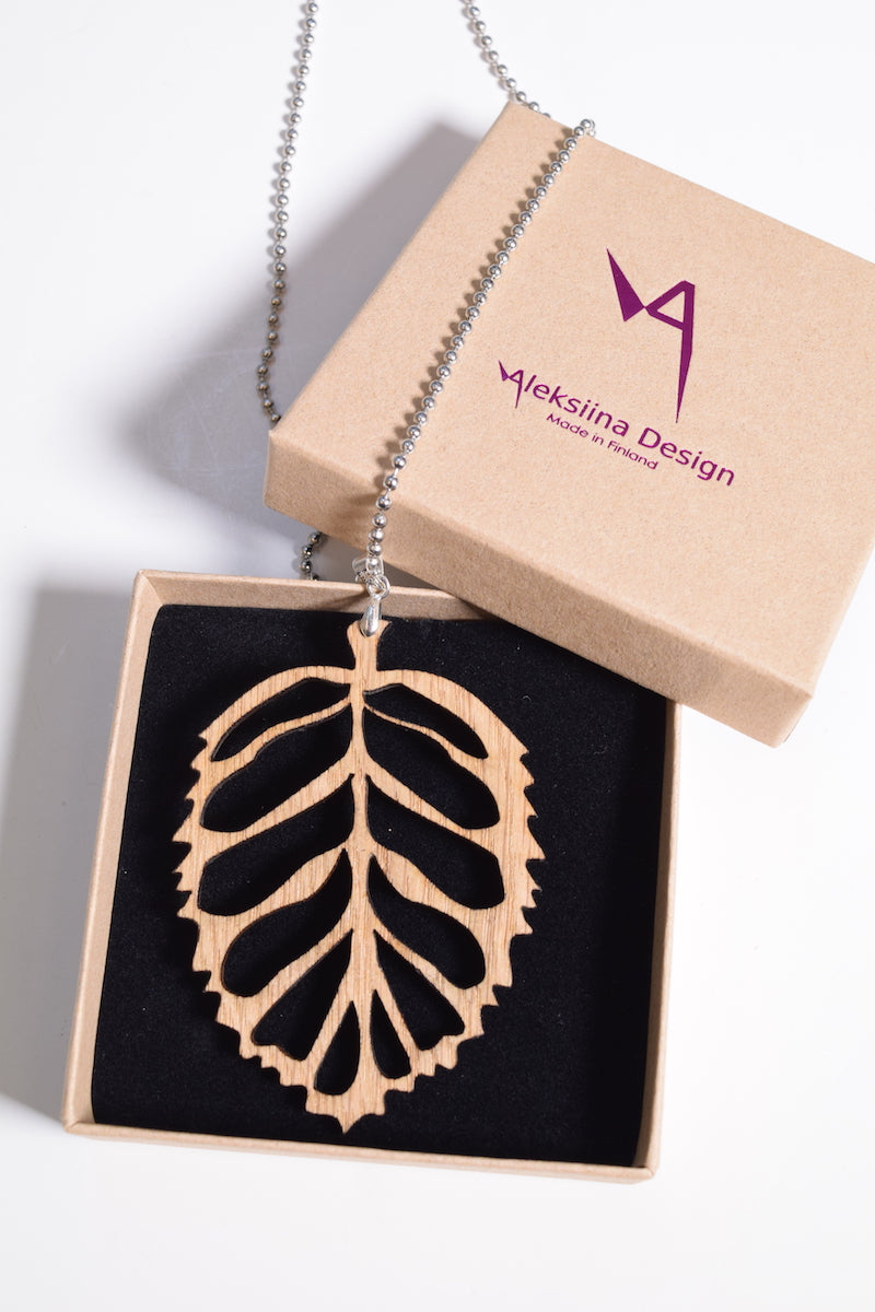 Leaf Necklace Oak