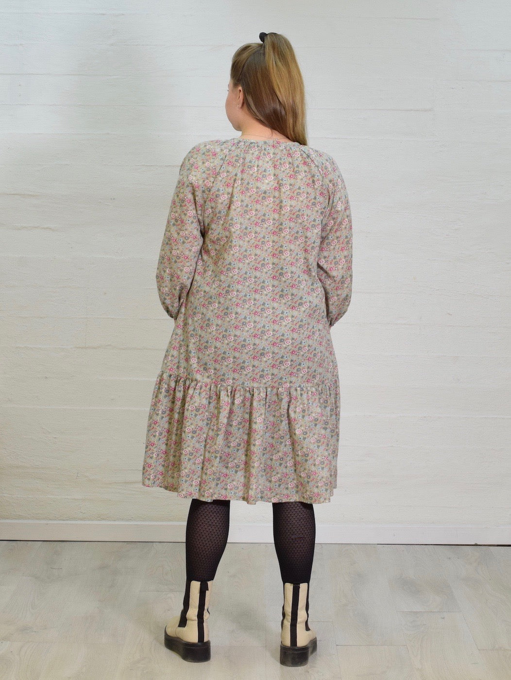 Marla -mekko, beige