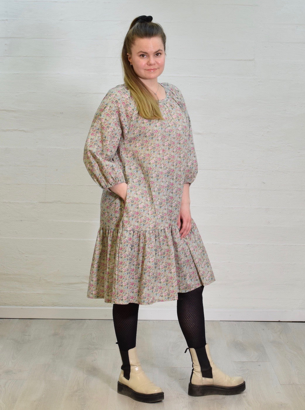 Marla -mekko, beige