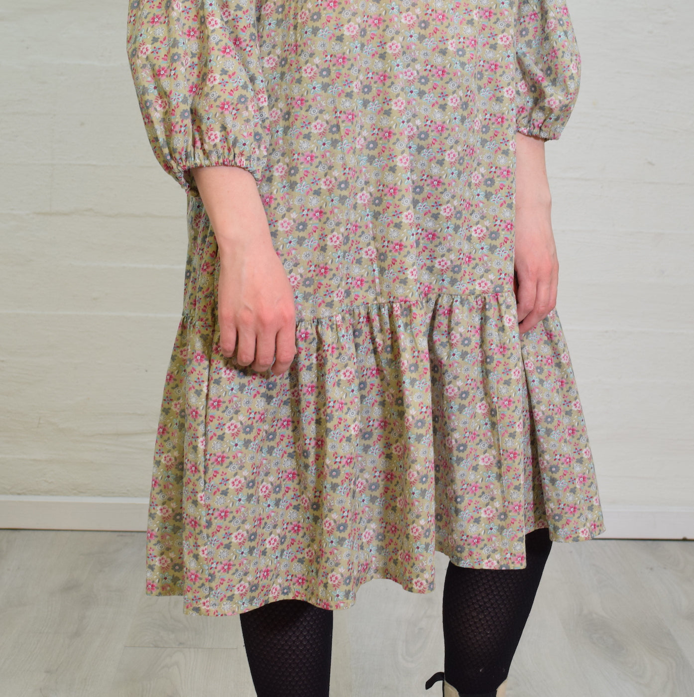 Marla -mekko, beige