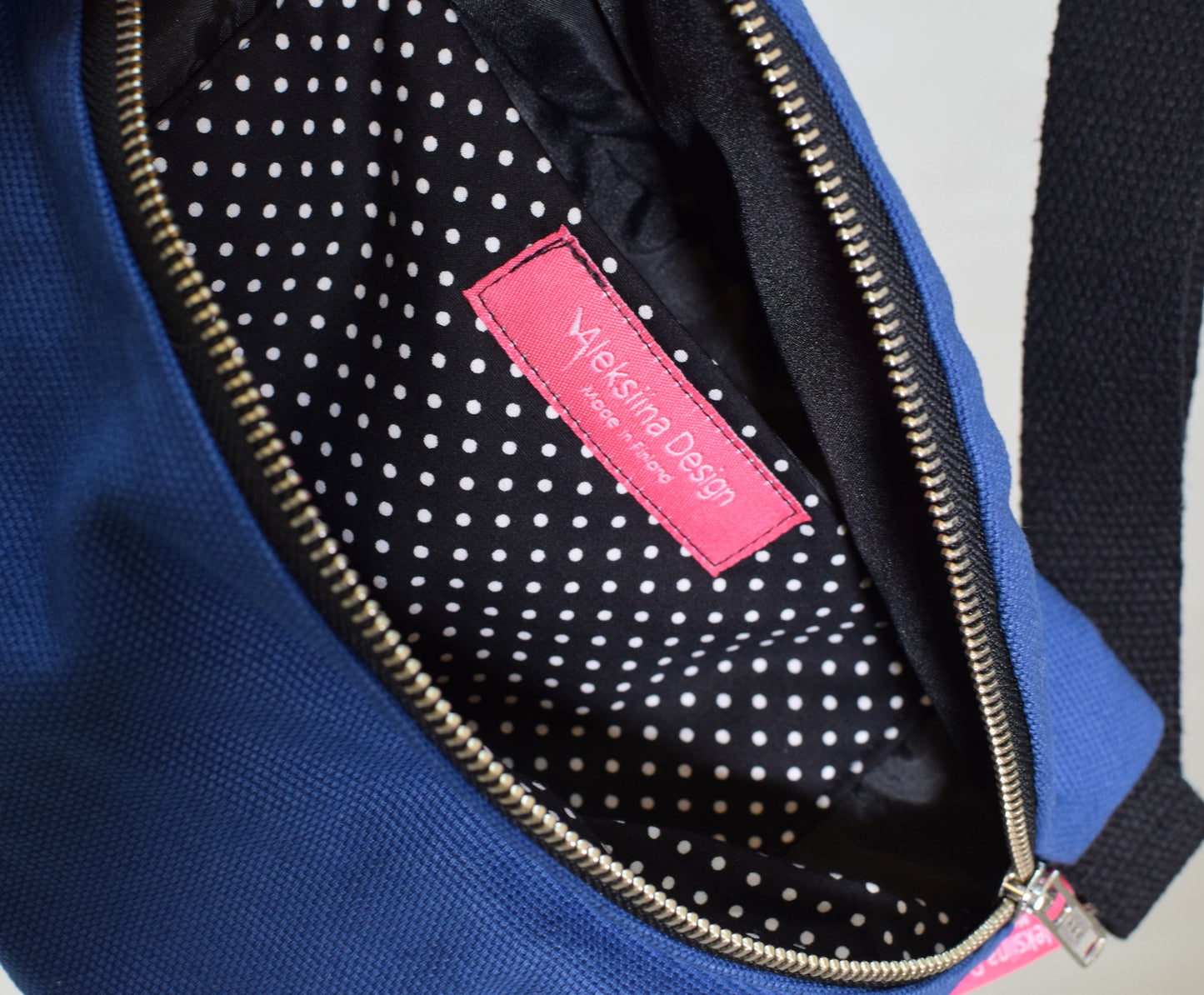 Olga crossbody -laukku sininen