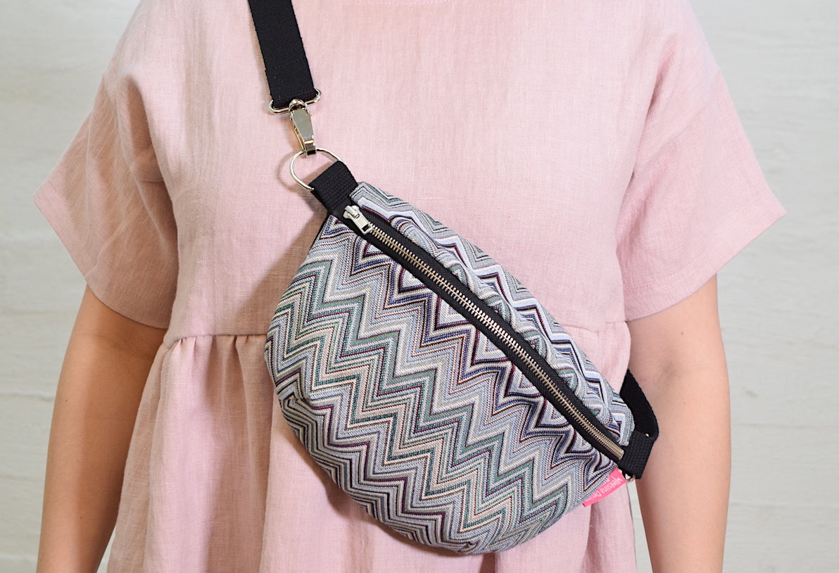 Olga crossbody -laukku vaaleansininen