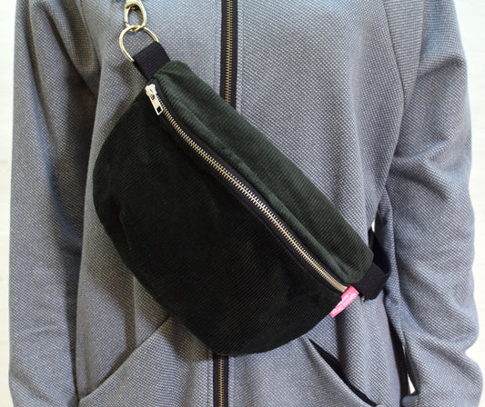 Olga crossbody -laukku vakosametti, vihreä