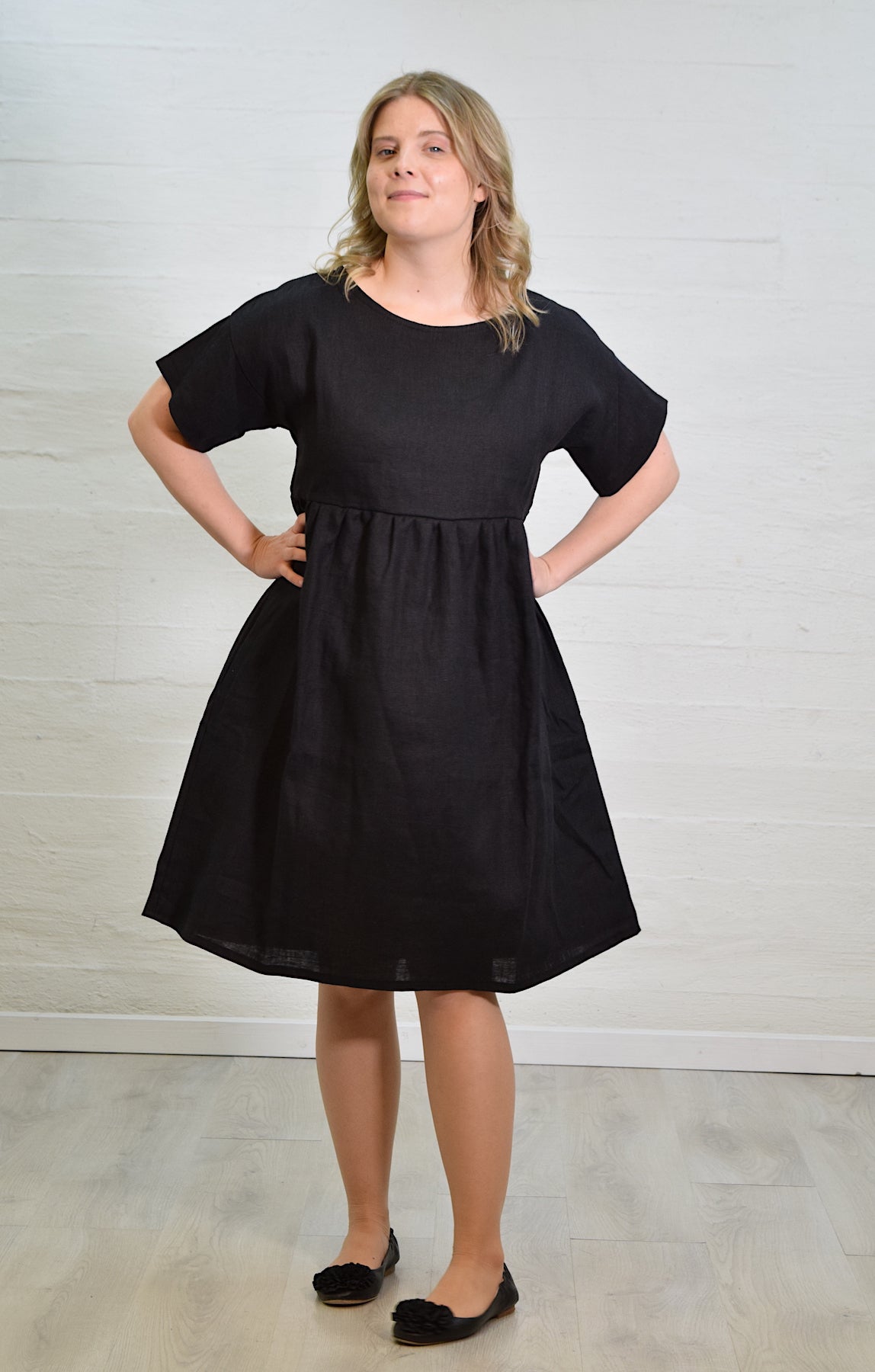 Preeria Linen Dress, black