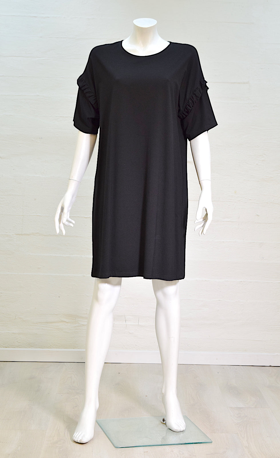 Tilia mekko musta One Size