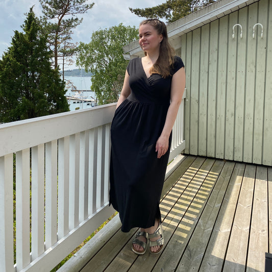 Viola mekko Musta