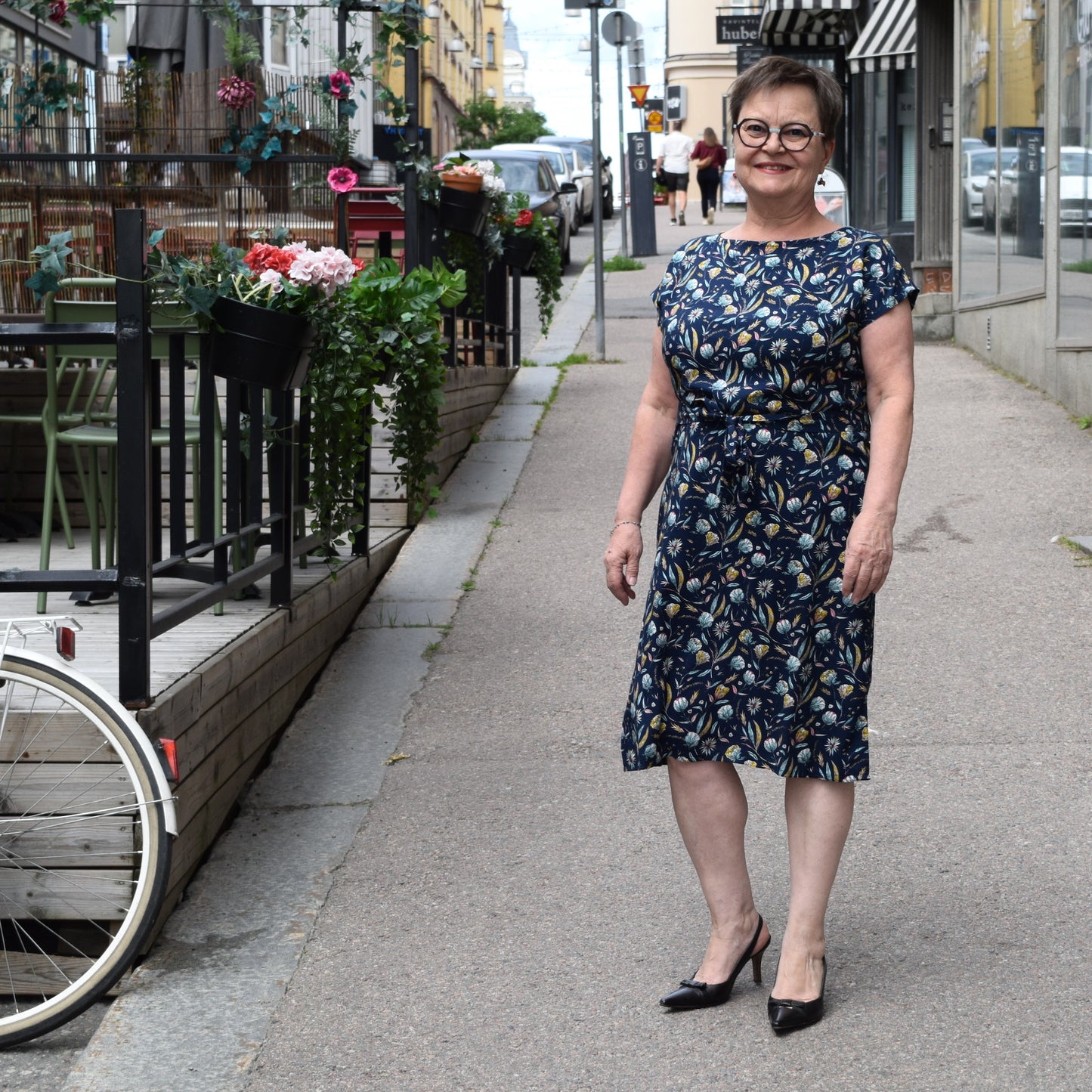 Liisa mekko, kesäheinä