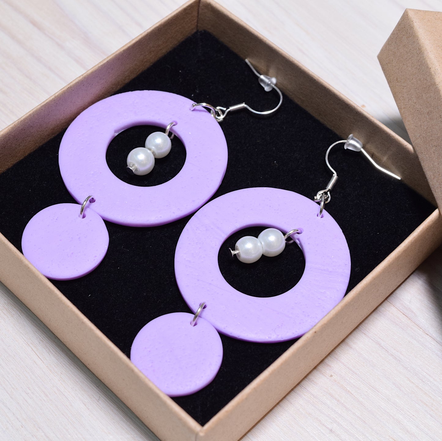 Ellipse earrings with beads, purple