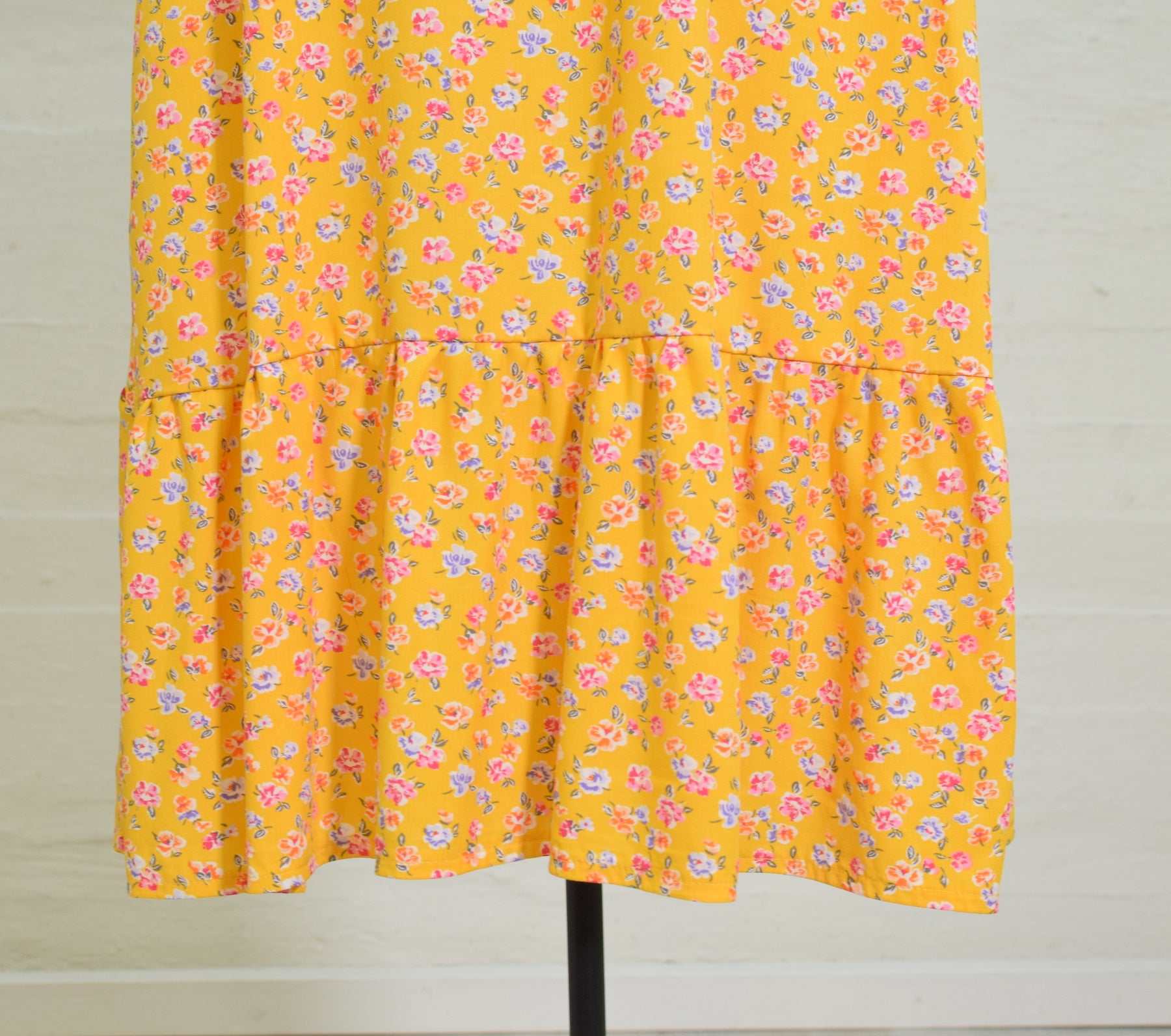 Aleksiina Design Kara mekko keltainen