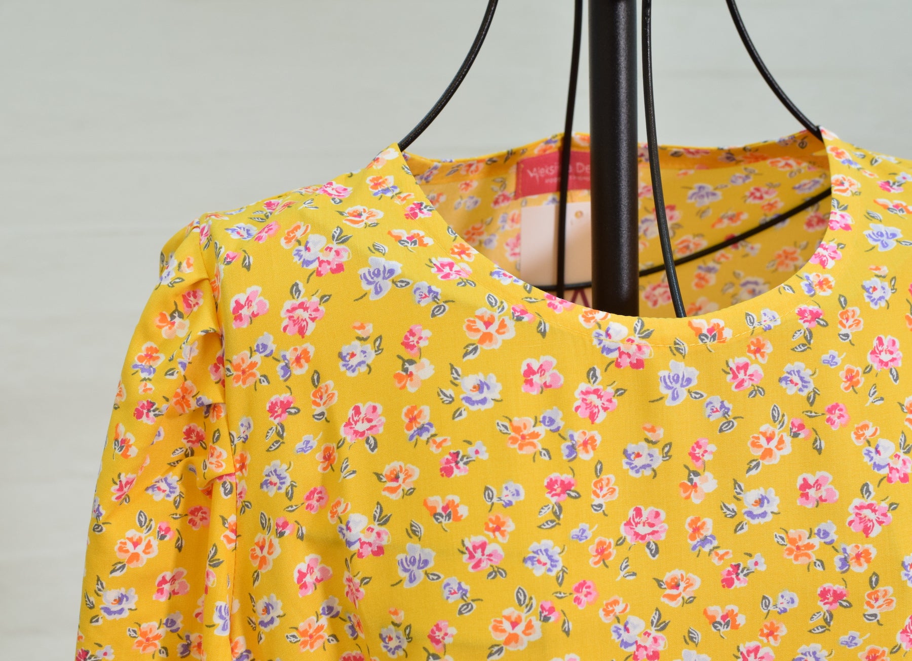 Aleksiina Design Kara mekko keltainen