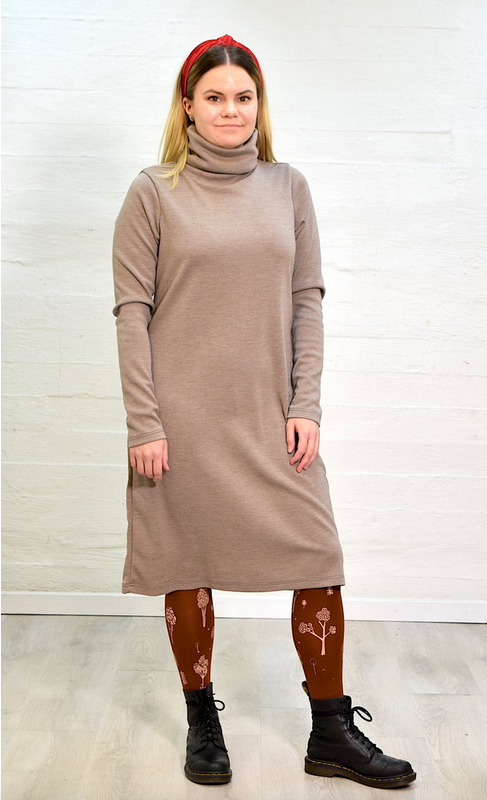 Aleksiina Design Meri Merinovillamekko, beige