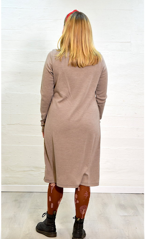 Aleksiina Design Meri Merinovillamekko, beige