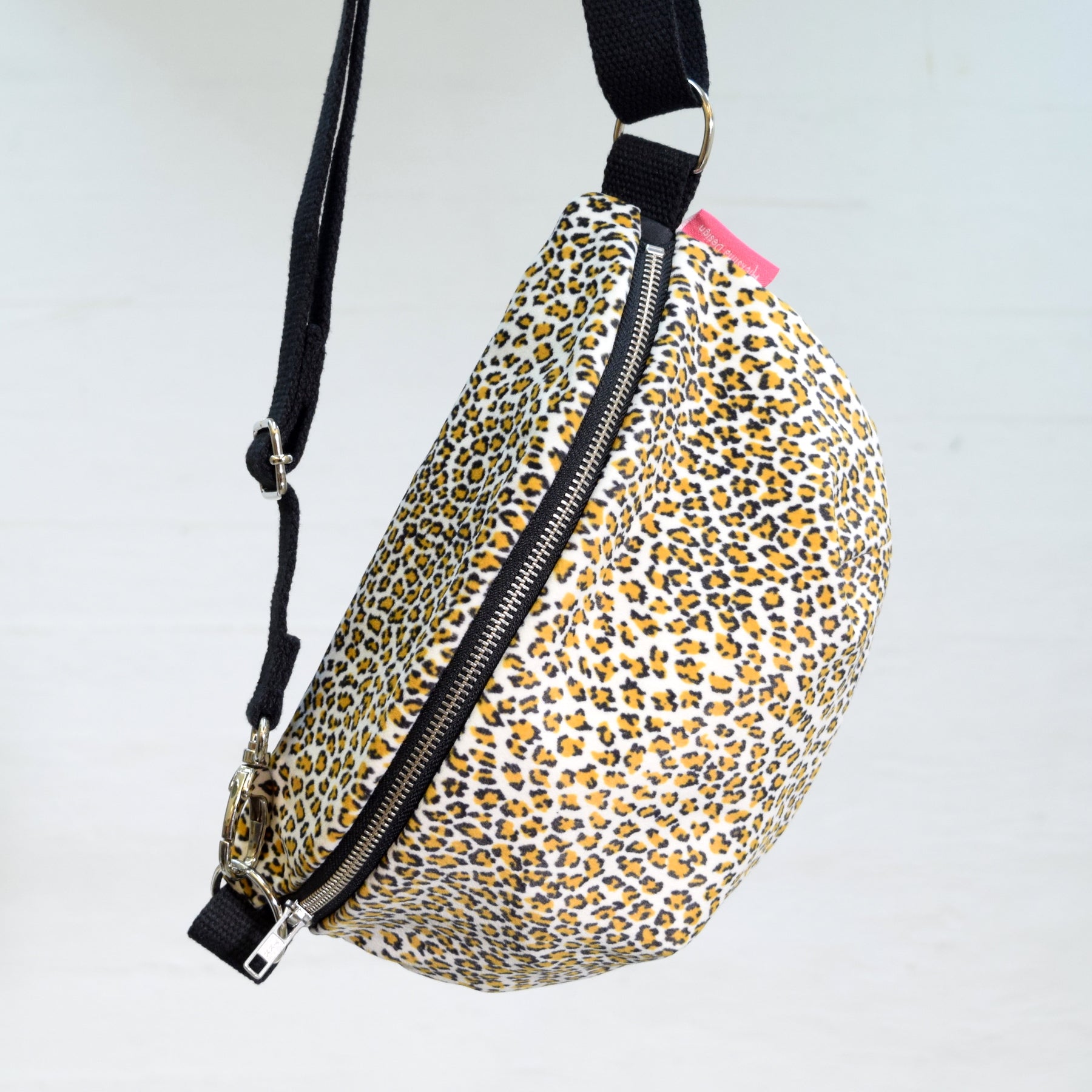 Aleksiina Design Olga Crossbody laukku, leopardi