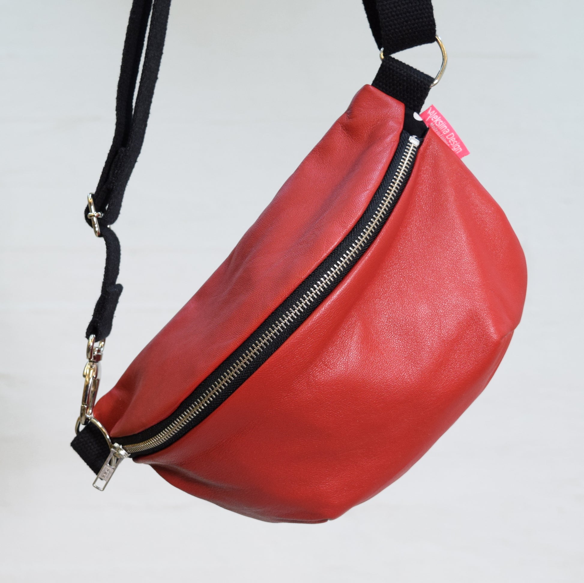 Aleksiina Design Olga crossbody -laukku nahkaa punainen