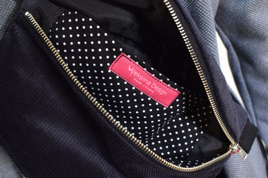 Olga crossbody -laukku vakosametti, siniharmaa