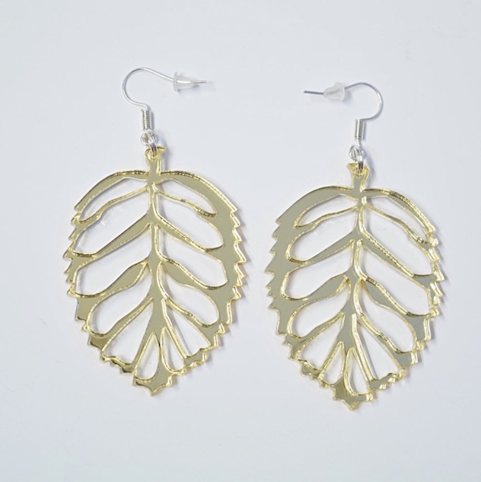 Aleksiina Design Lehti Korvakorut Kultapeili 4 cm