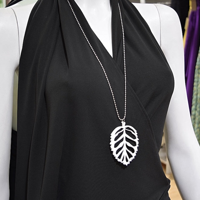 Aleksiina Design Lehtiriipus valkoinen