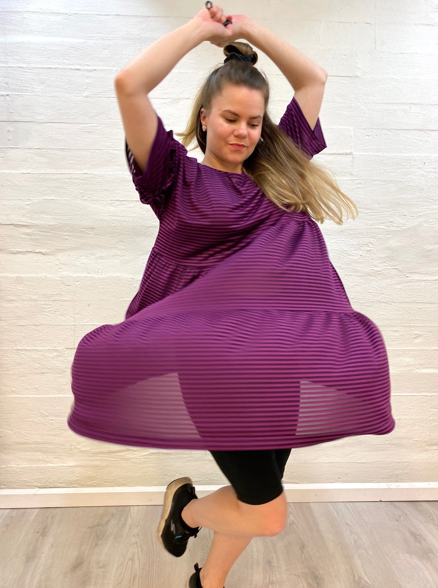 Aleksiina Design Alina Mekko violetti