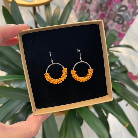 Mini örhängen i glas Cirkel Orange